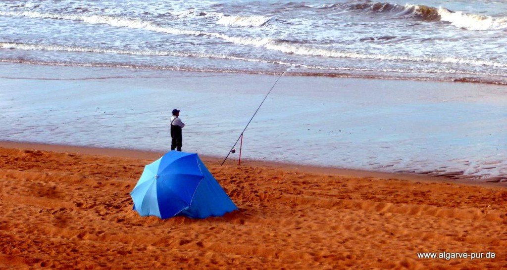 Brandungsangeln am Strand von Quarteira