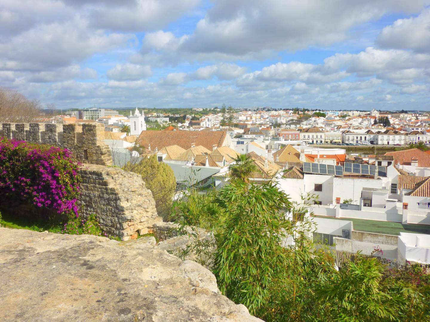 Tavira: Grazie der Algarve! Hier findest du Tipps für einen gelungenen Urlaub in Tavira, Portugal.