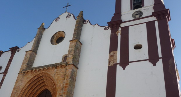 Ferien im Binnenland der Algarve, Die Kathedrale „Sé Velha“ in Silves, Portugal