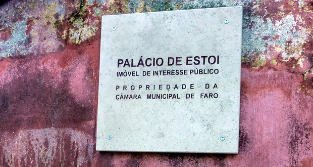 Urlaub an der Sand-Algarve, Der Rokokoplast Palacio de Estói, Portugal